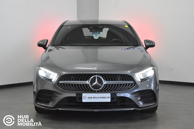 MERCEDES-BENZ A 180 d Automatic Premium